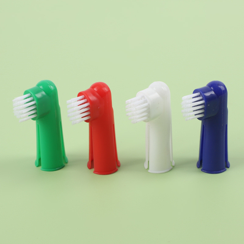 Мягкая зубная щетка для собак  – обзор и цена Teeth Whitening Brush